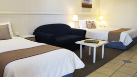 Queen + Single Disabled Suite at Dalby Mid Town Motor Inn Queen + Single Disabled Suite at Dalby Mid Town Motor Inn