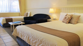 Queen and Single Suite at Dalby Mid Town Motor Inn Queen and Single Suite at Dalby Mid Town Motor Inn